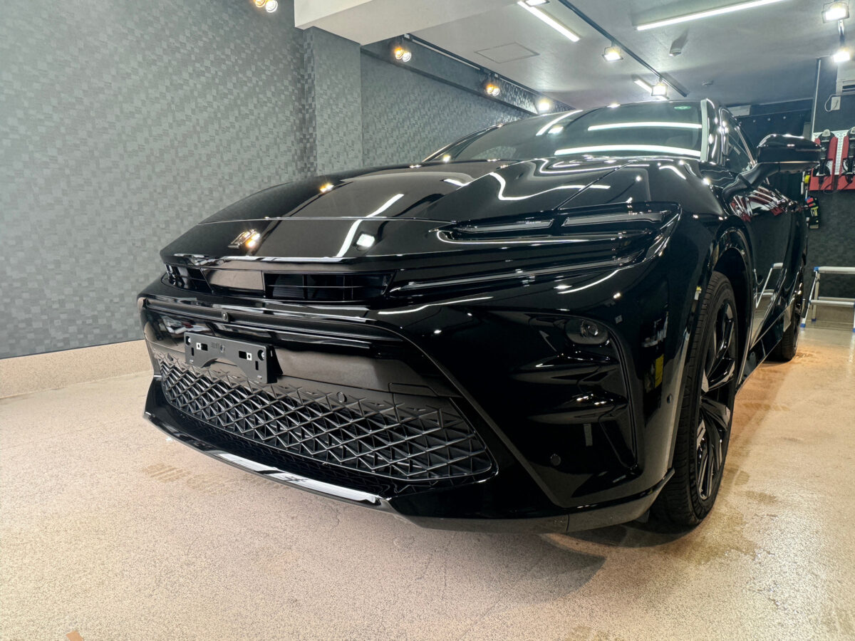 新型車 クラウンスポーツのガラスコーティング施工車事例 / 神奈川県横浜市南区O様より