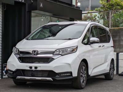 新型ホンダ フリードのガラスコーティング施工車事例／神奈川県大和市A様
