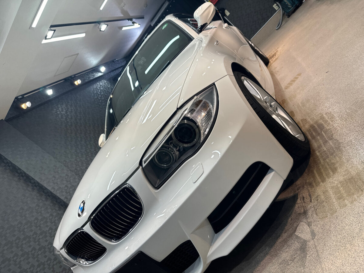BMW 1シリーズのガラスコーティングとヘッドライトリペア 完成