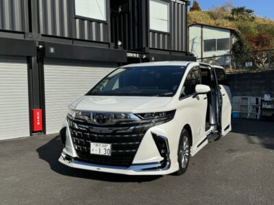新型車アルファードのガラスコーティング　横浜の専門店の施工事例 / 神奈川県横浜市H様より