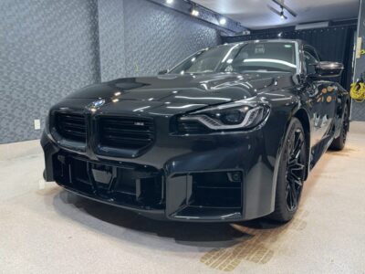 徹底施工で新車以上の輝きに ｜経年車 BMW M2のガラスコーティング施工車事例 ／ 横浜市戸塚区O様より