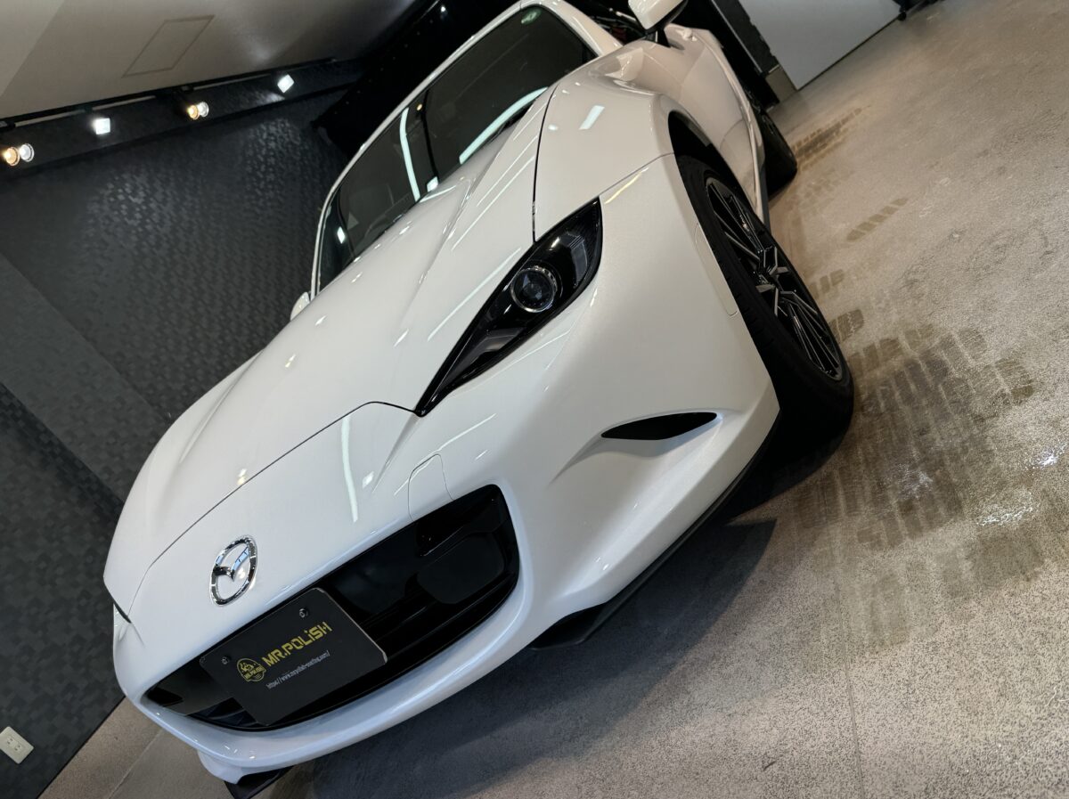 新型車マツダ ロードスターのガラスコーティング施工が完了