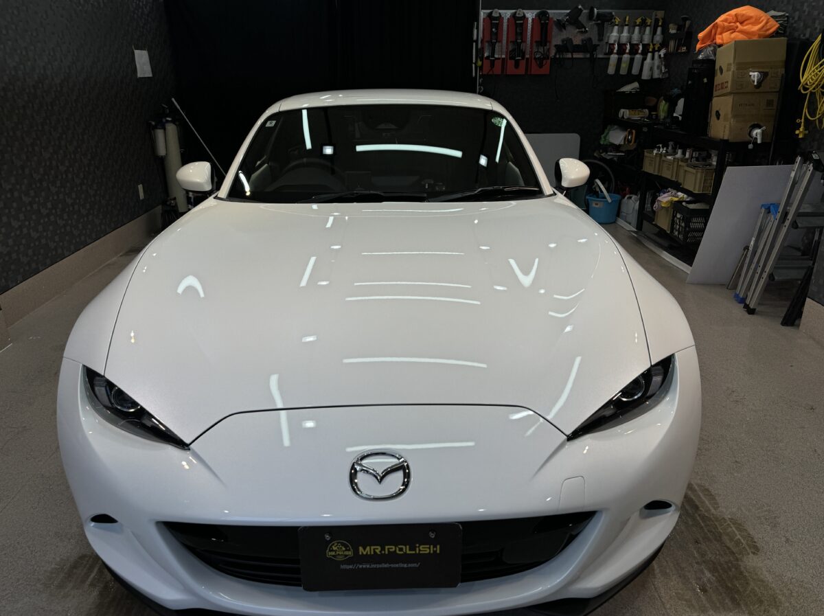 新型車マツダ ロードスターのガラスコーティング施工が完了