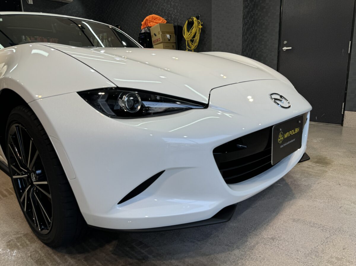 新型車マツダ ロードスターのガラスコーティング施工が完了