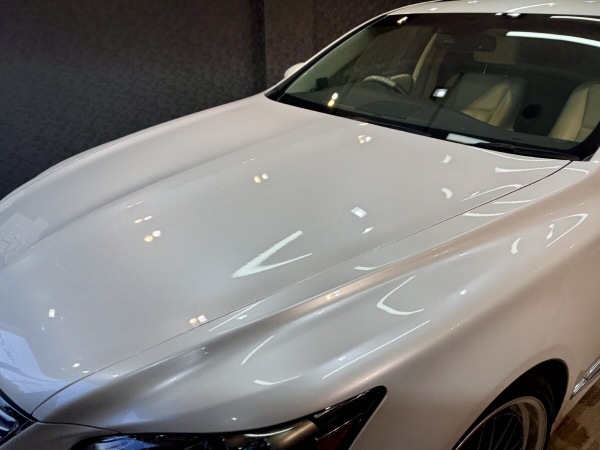 レクサス LS460のガラスコーティングの施工が完了
