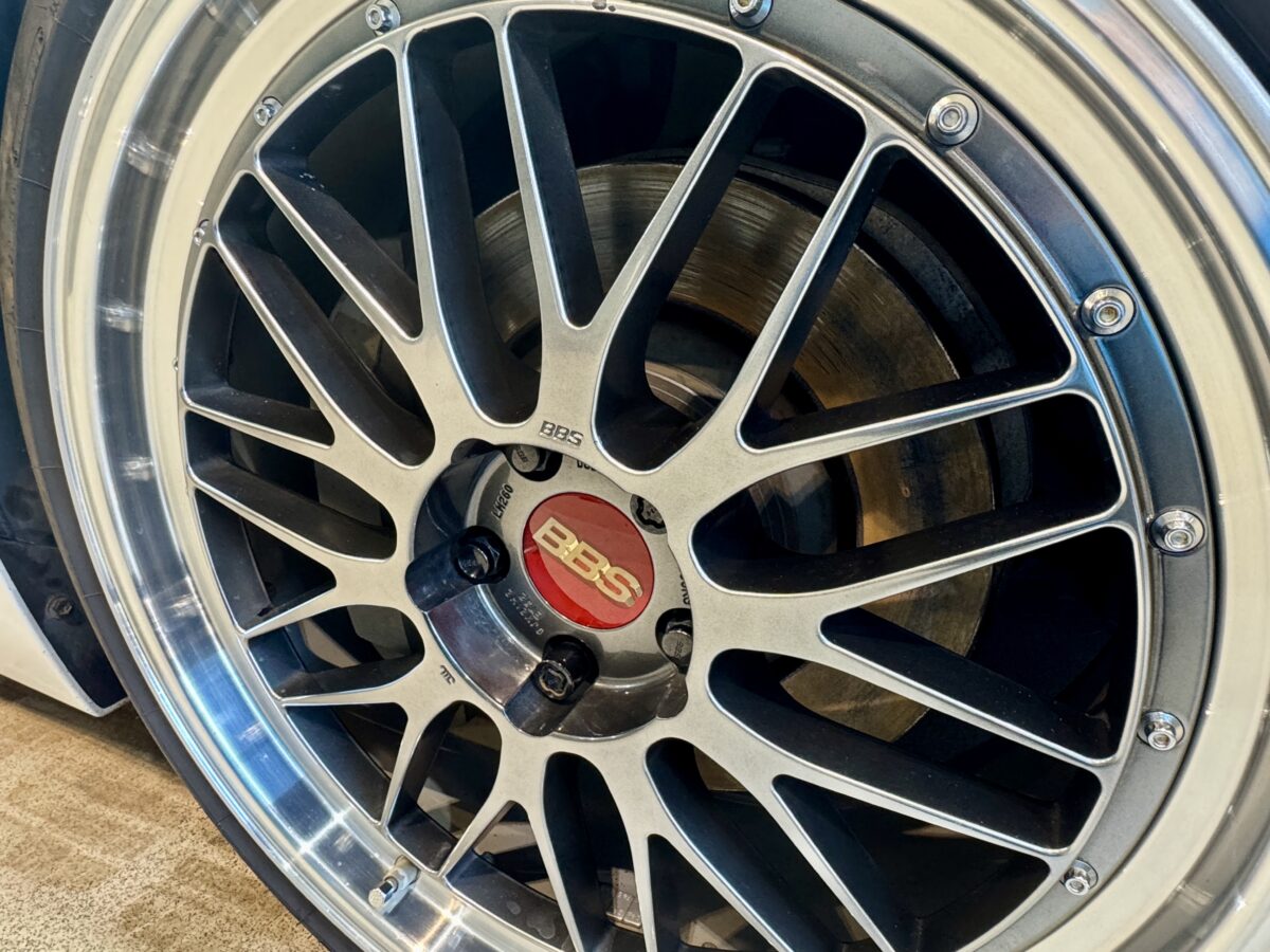 レクサス LS460のガラスコーティングの施工が完了