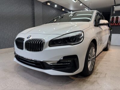 中古車も新車の様に蘇る！ BMW3シリーズのガラスコーティングの施工車事例 ／ 神奈川県横浜市青葉区あざみ野S様より