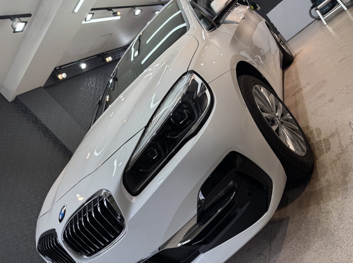 ■ BMW3シリーズへのガラスコーティング施工が完了