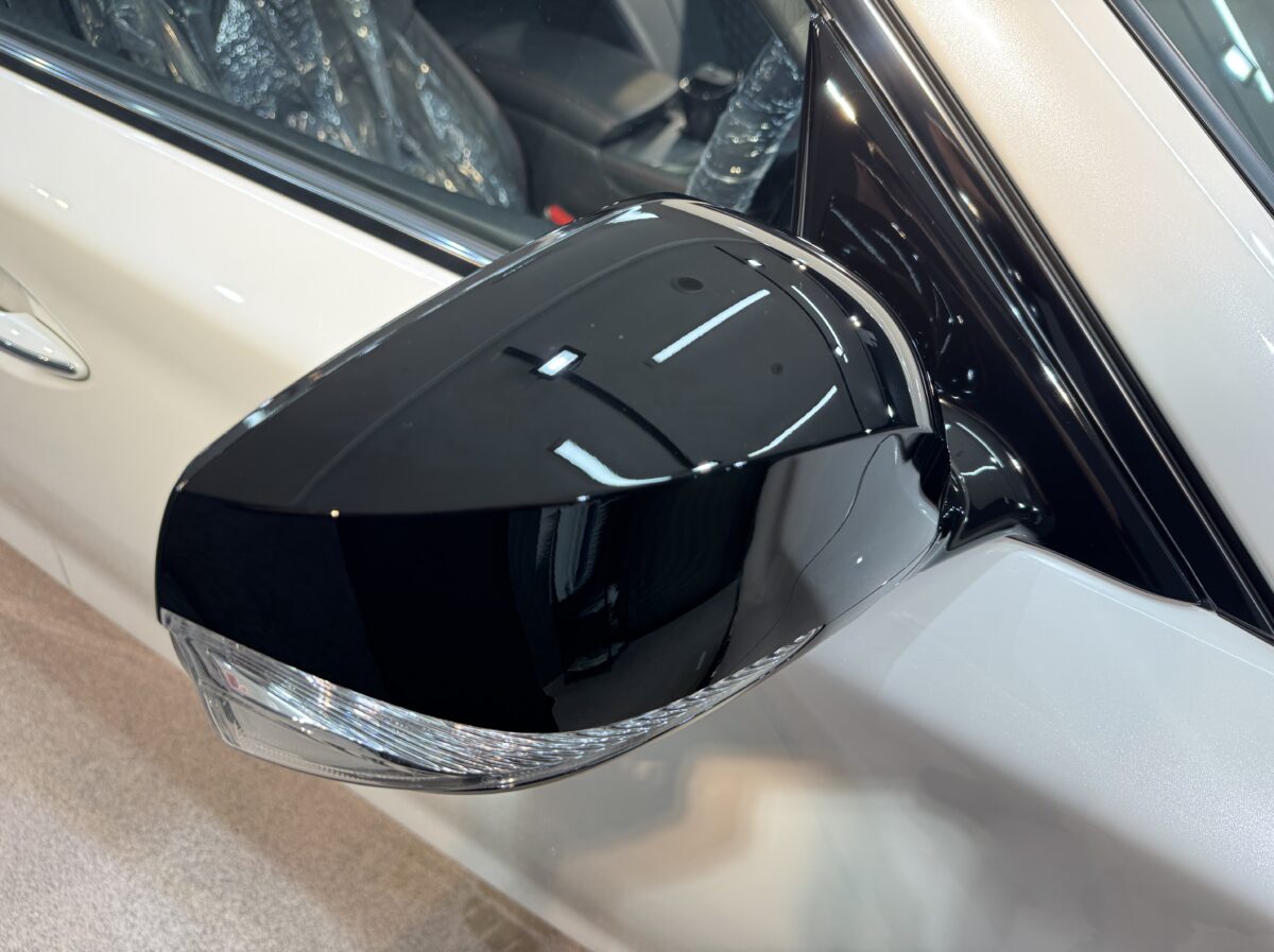 V37 スカイラインのセラミックコーティング施工が完了