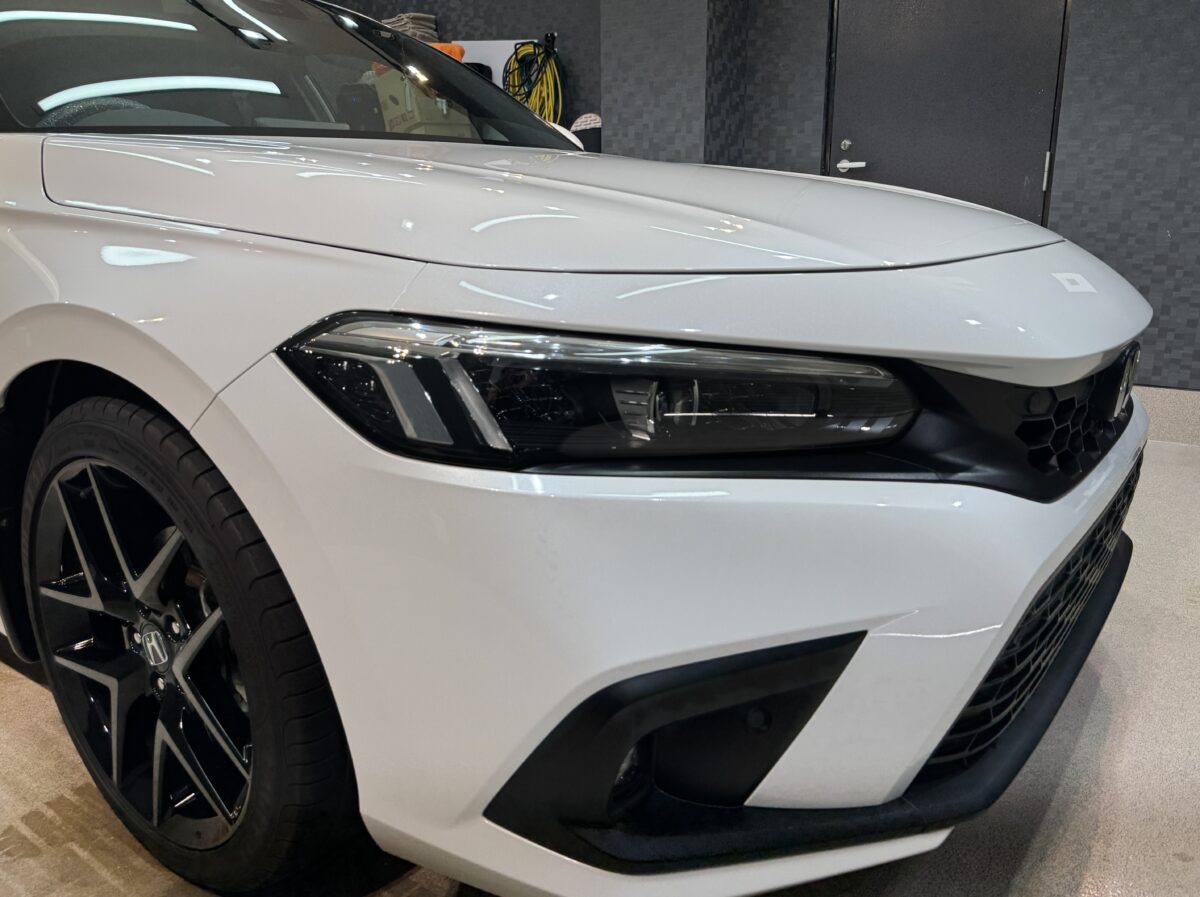 ホンダ シビックのガラスコーティング施工が完了