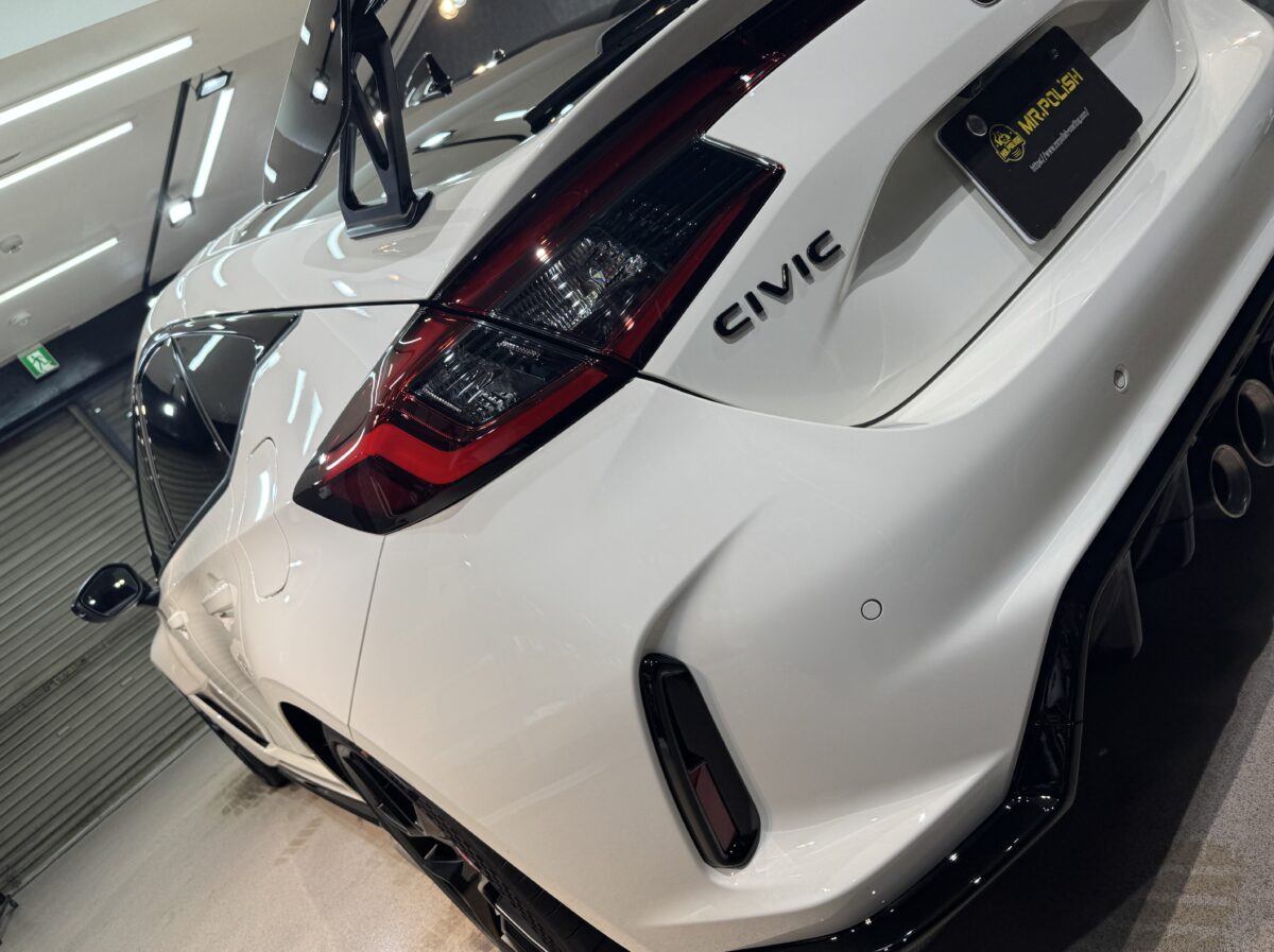 ホンダ シビックTypeRへのセラミックコーティング施工が完了