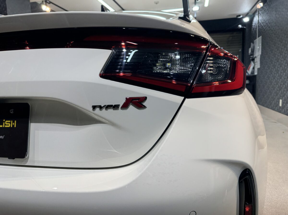 ホンダ シビックTypeRへのセラミックコーティング施工が完了