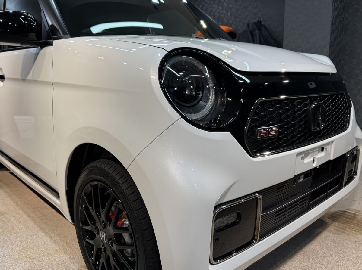 ホンダ N-ONEのガラスコーティング施工が完了