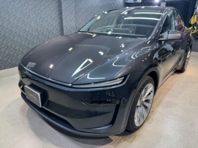新型車テスラ モデルY ジュニパーのガラスコーティング施工車事例 ／ 神奈川県横浜市港北区Y様より