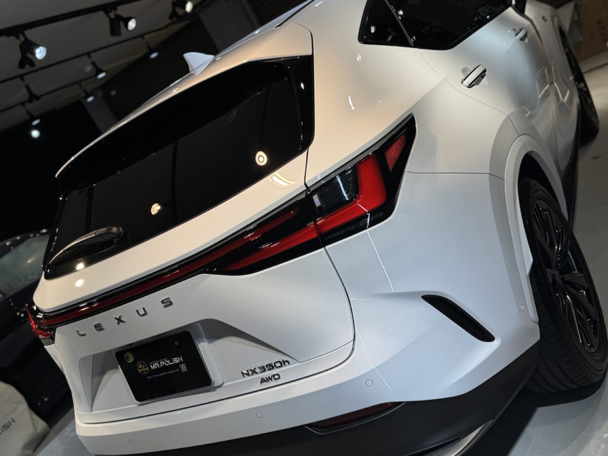 LEXUS NX350h へのセラミックコーティング二層の施工が完了