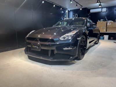最新のセラミックコーティング二層 ｜ 新型NISSAN GT-R R35 NISMO T-specのサーブフェイス / servFaces 施工車事例 ／ 神奈川県横浜市戸塚区M様より