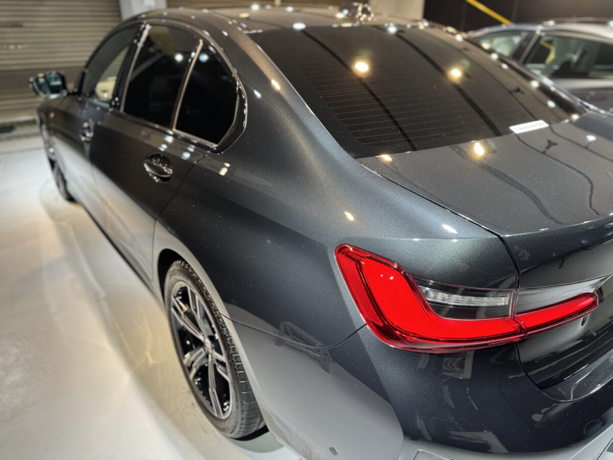 BMW3シリーズ セラミックコーティング二層施工が完了