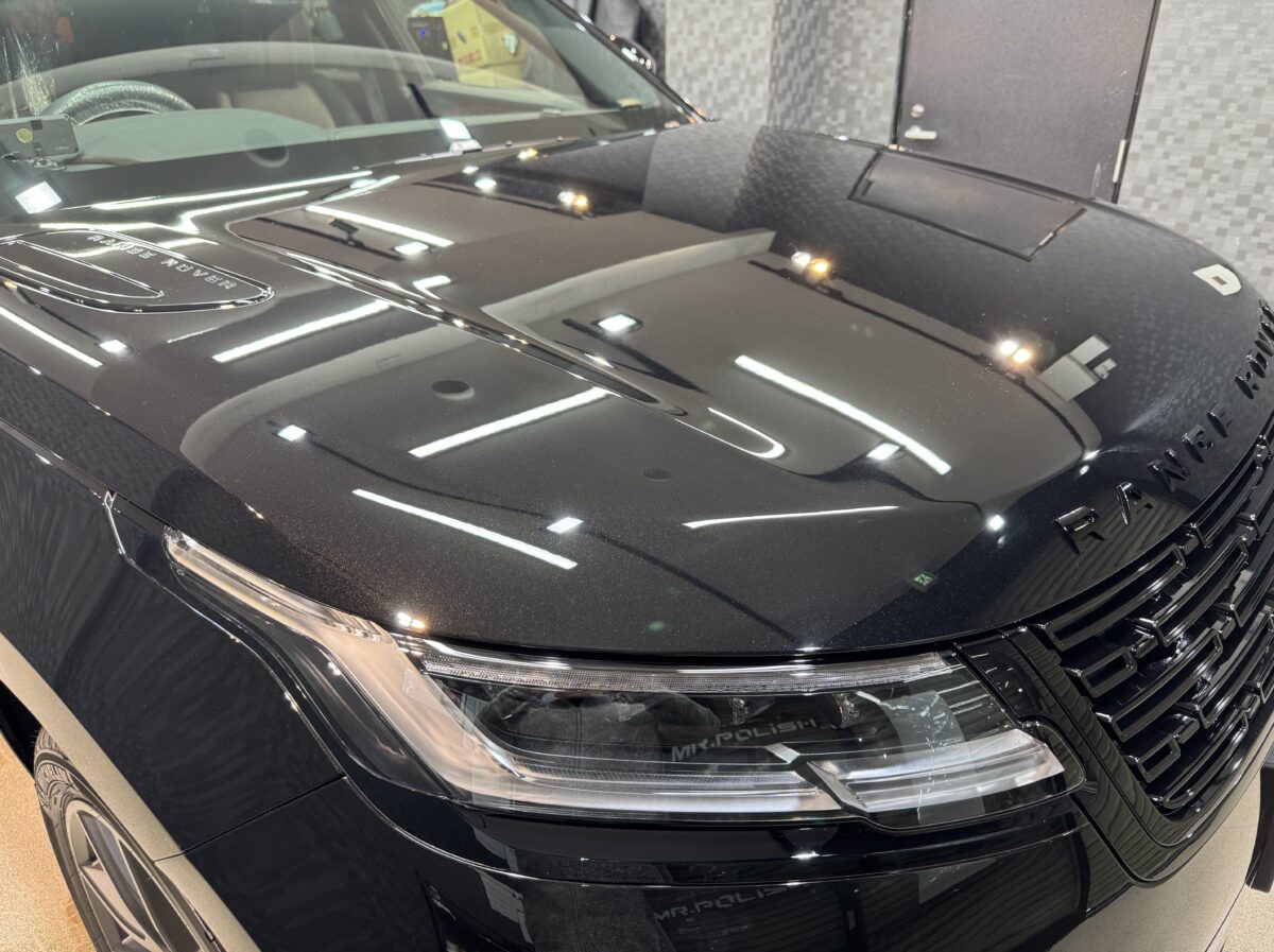 新型車レンジローバ ヴェラールのガラスコーティング施工完了