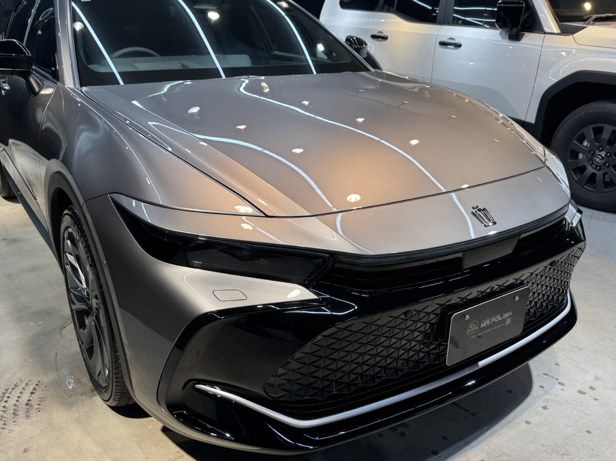 トヨタ クラウンクロスオーバーへコーティング施工が完了