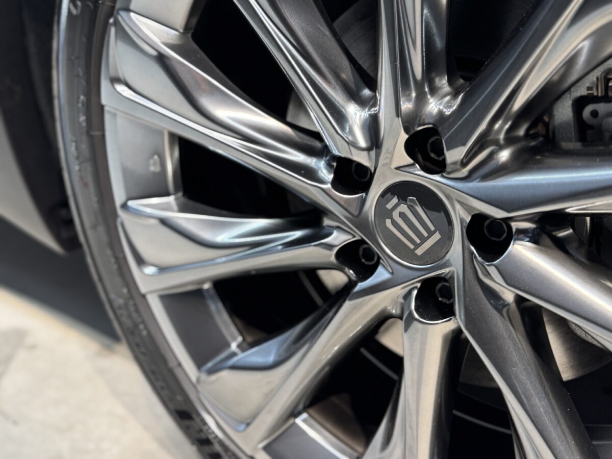 トヨタ クラウンクロスオーバーへコーティング施工が完了