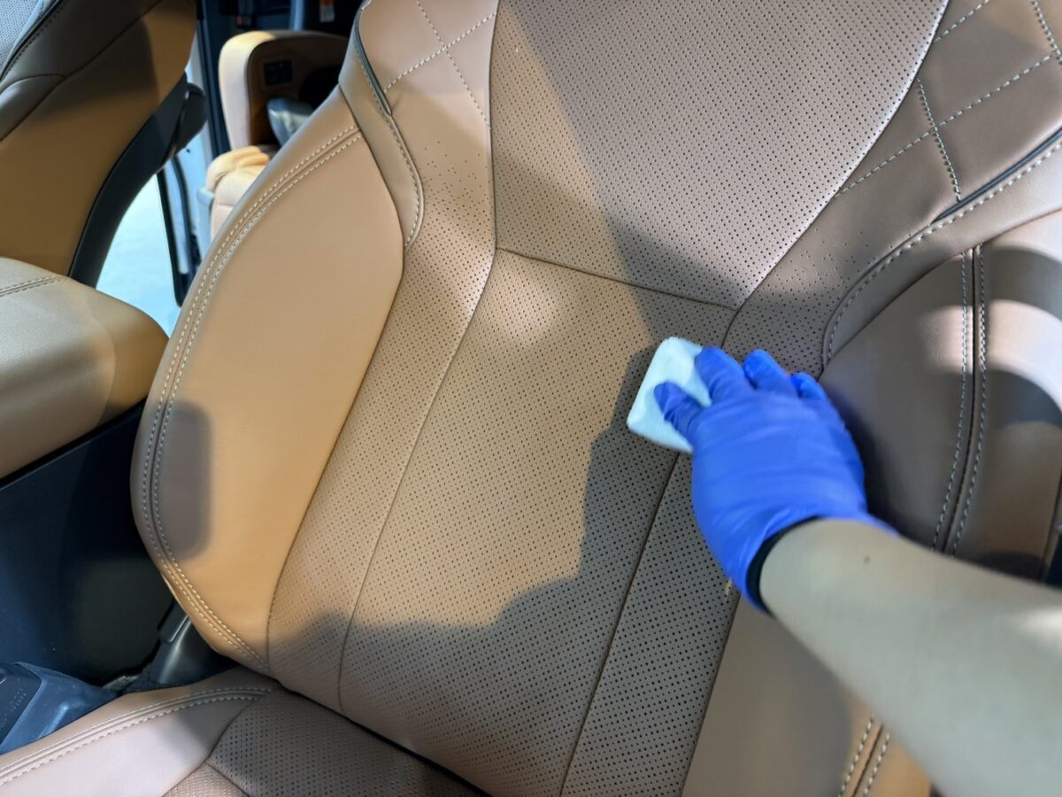 レザーシート専用コーティング