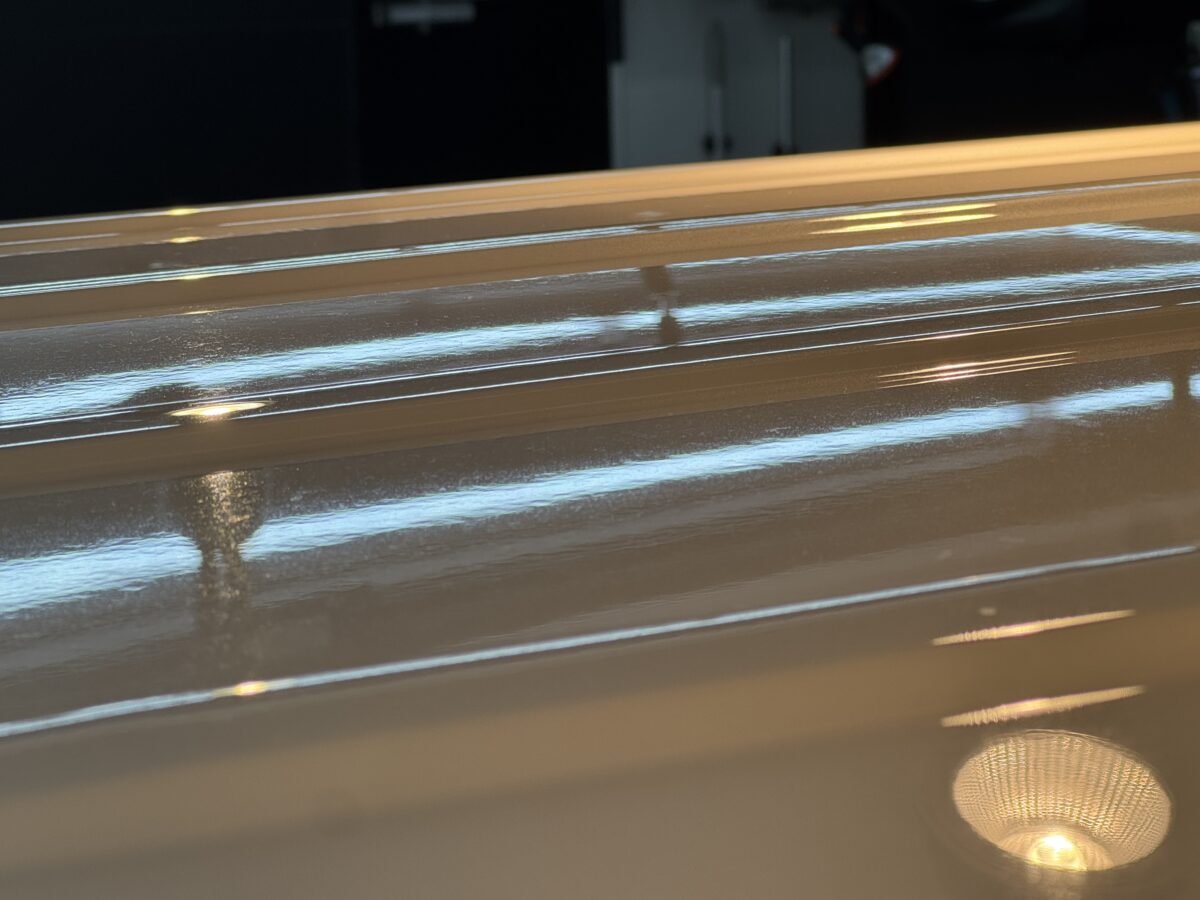 G63 AMG パールホワイトの塗装研磨（ポリッシング）工程