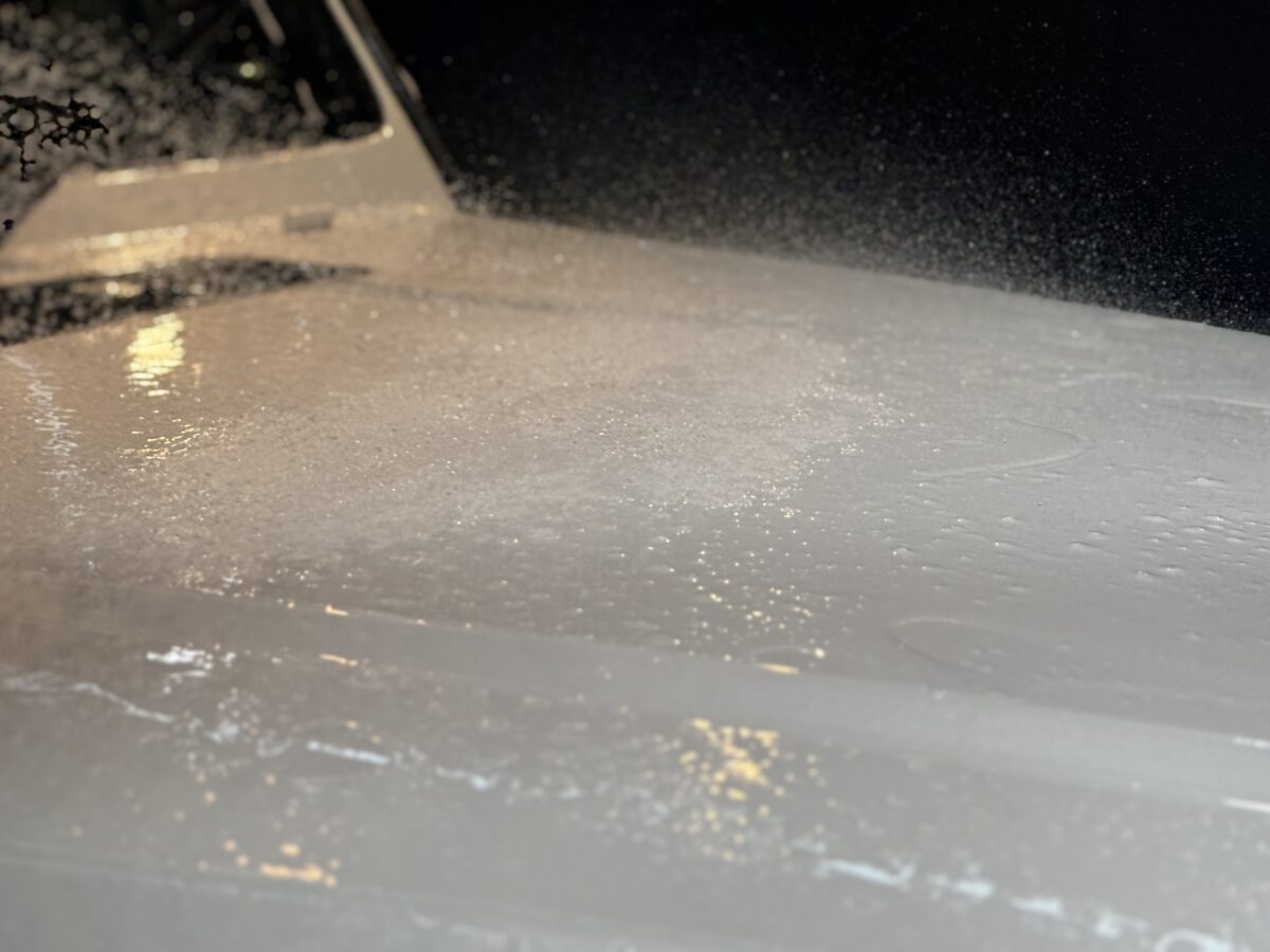 研磨後、脱脂洗浄を行い、