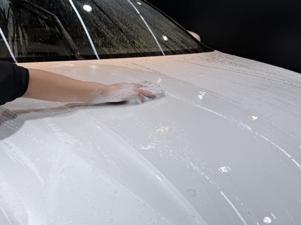 親水系スタンダードコーティング施工工程（XC40）