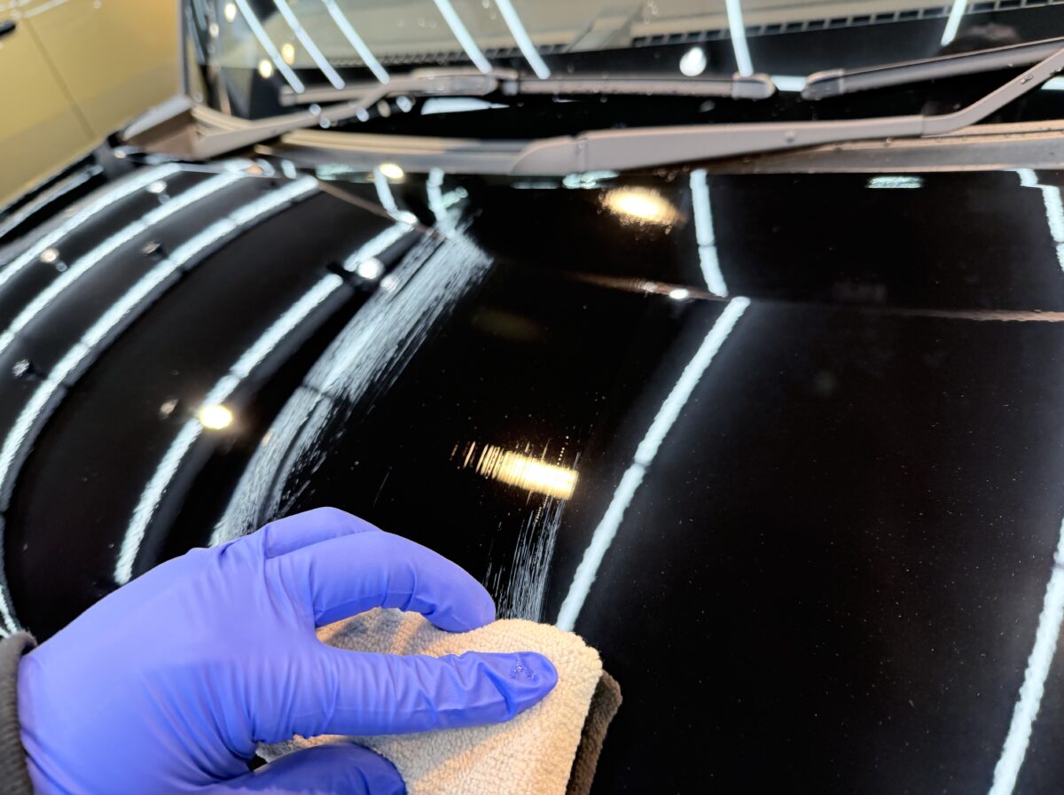 二層セラミックコーティング「SIX」