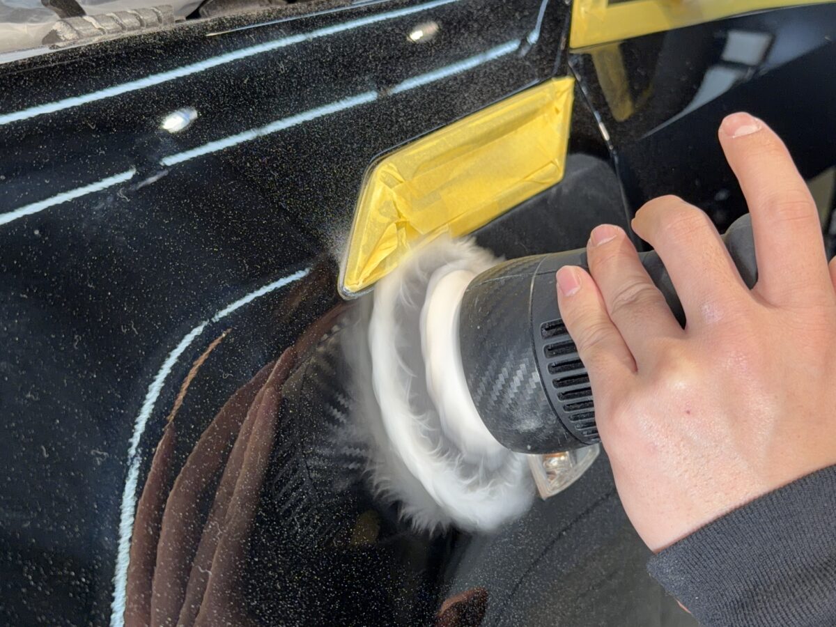 ソリッドブラック専用 塗装研磨(ポリッシング)工程