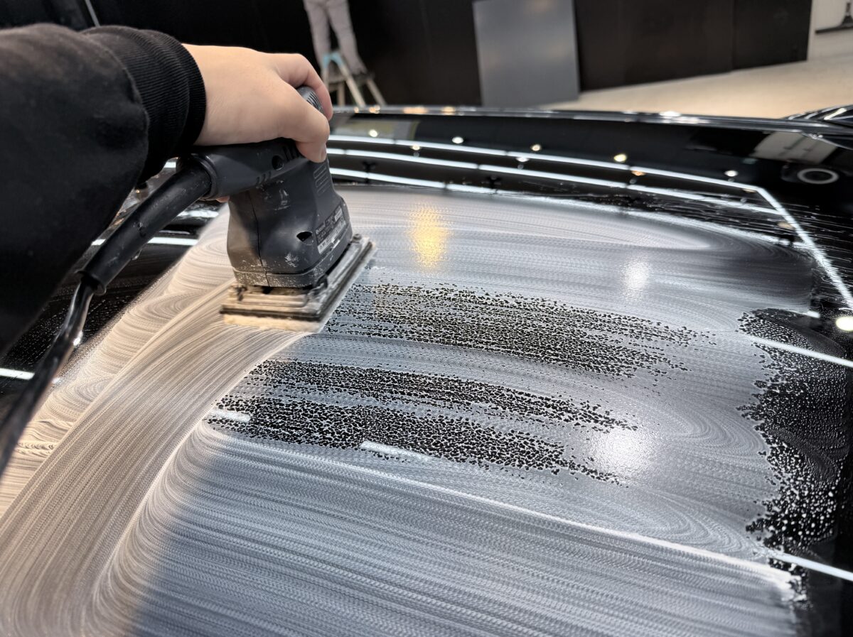 窓ガラス 鱗除去・撥水加工