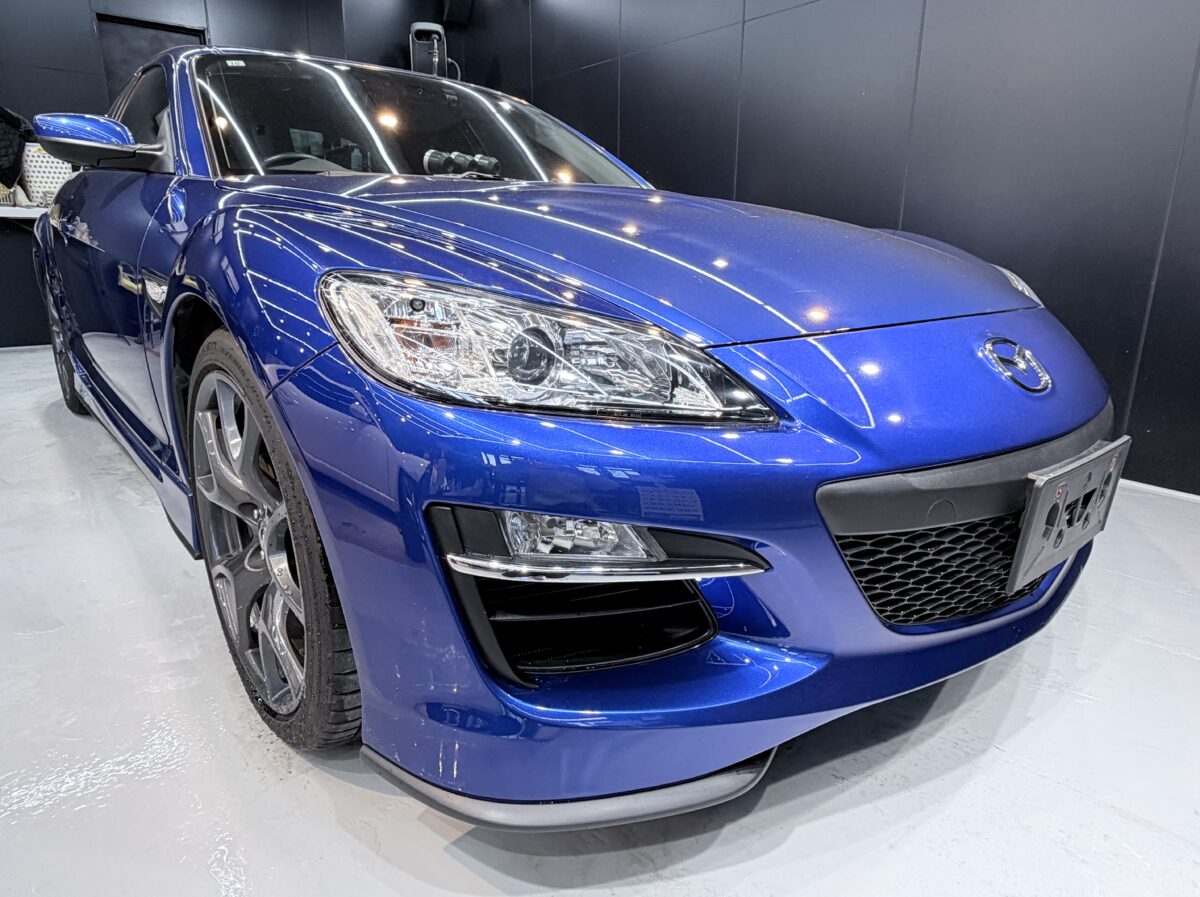 クリア剥がれ・黄ばみを再生 ｜ マツダ RX-8のヘッドライトリペア施工車事例 ／ 神奈川県厚木市Y様より