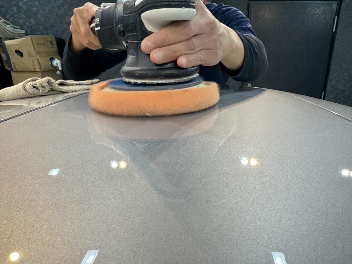 ポルシェ 911 塗装研磨（ポリッシング）工程