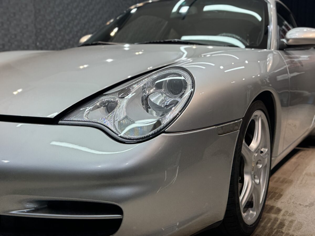 ポルシェ 911 ヘッドライト & ボディ施工完了