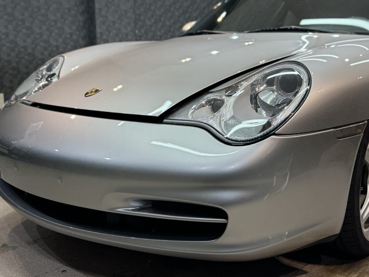 ポルシェ 911 ヘッドライト & ボディ施工完了