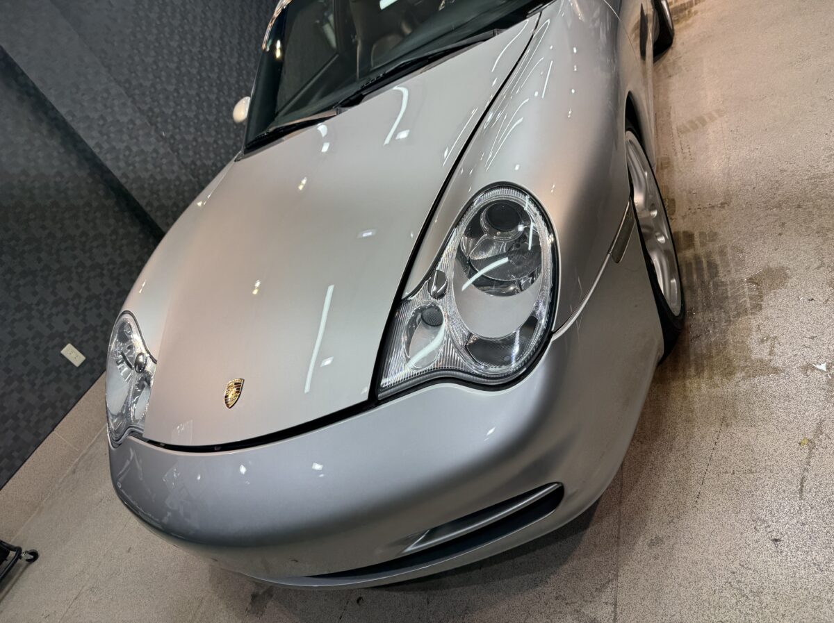 ポルシェ 911 ヘッドライト & ボディ施工完了