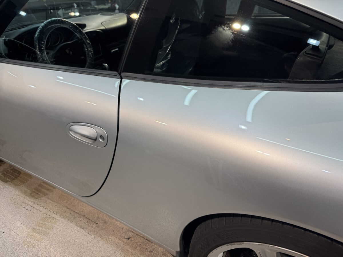 ポルシェ 911 ヘッドライト & ボディ施工完了