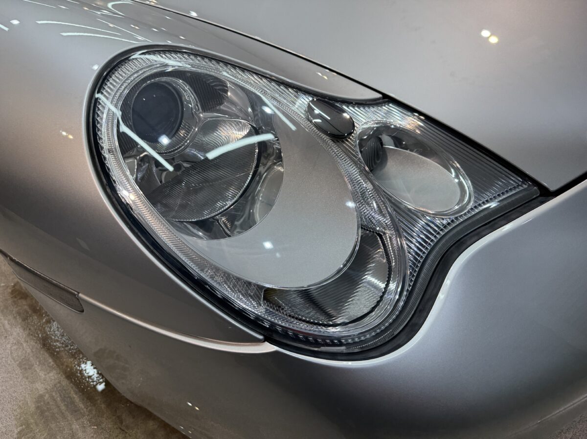 ポルシェ 911 ヘッドライト & ボディ施工完了