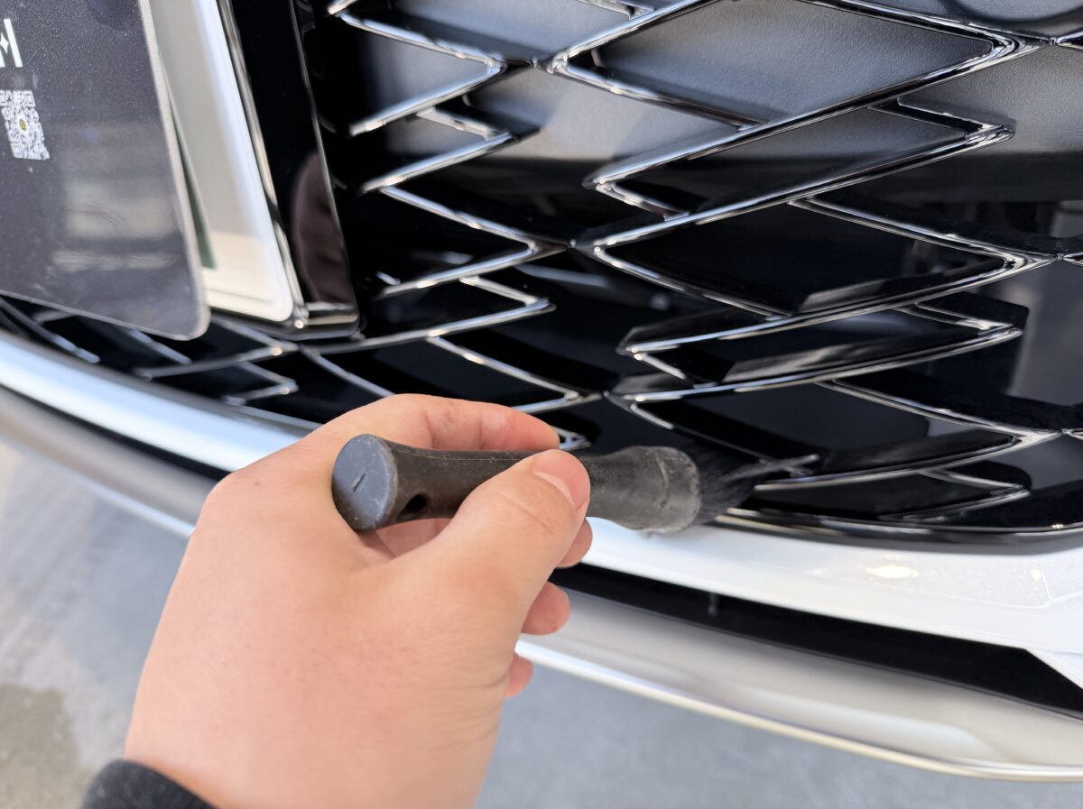 新車でも必要な下地処理