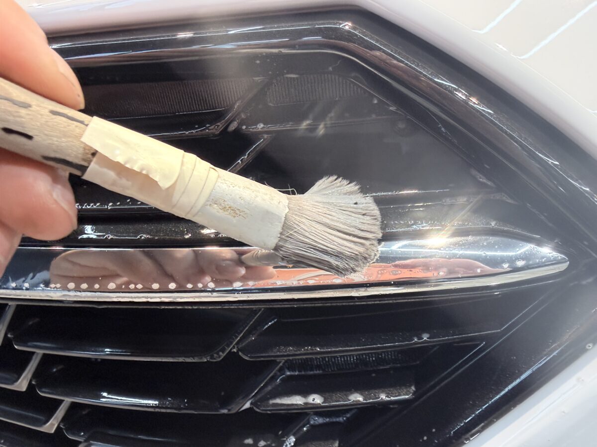 新車でも行う下地処理