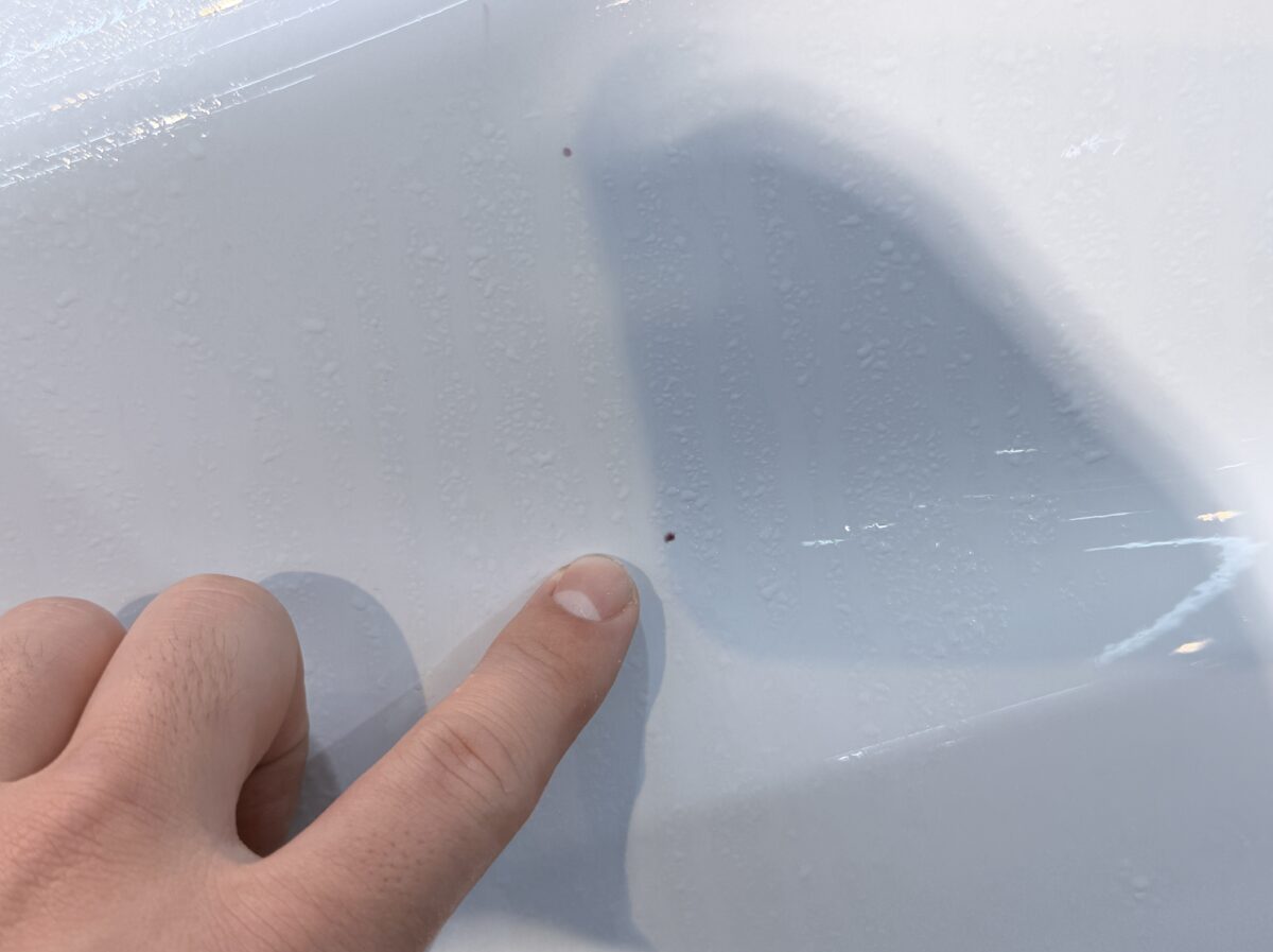 新車でも行う下地処理