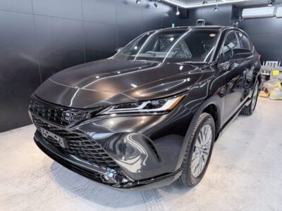 新型車トヨタ ハリアー 二層セラミックコーティング施工 ／ 神奈川県横浜市S様より