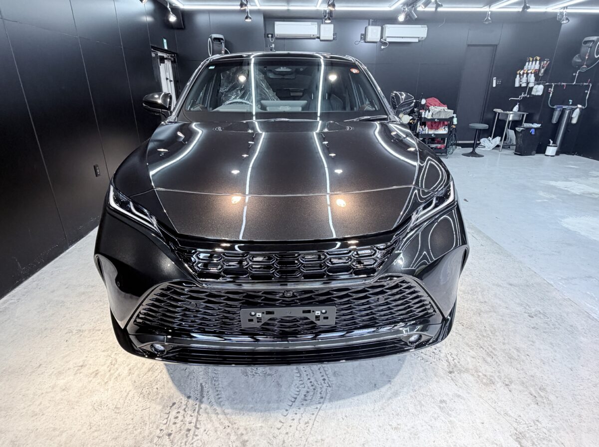 トヨタ ハリアー 二層セラミックコーティング施工完了