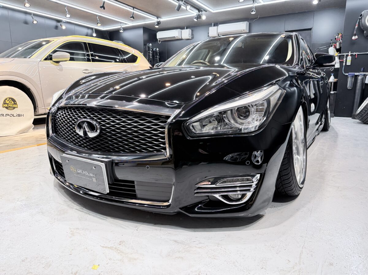 日産 フーガ VIP（ソリッドブラック） ｜ クレーターによる塗装の劣化をリセット！servFacesセラミックコーティング施工事例 ／ 神奈川県横浜市保土ケ谷区S様より