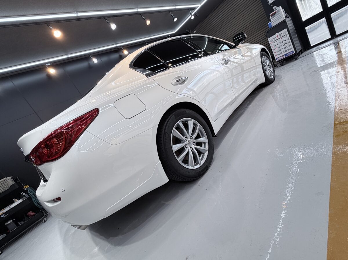 STEP3 ｜ SIXセラミックコーティング二層施工