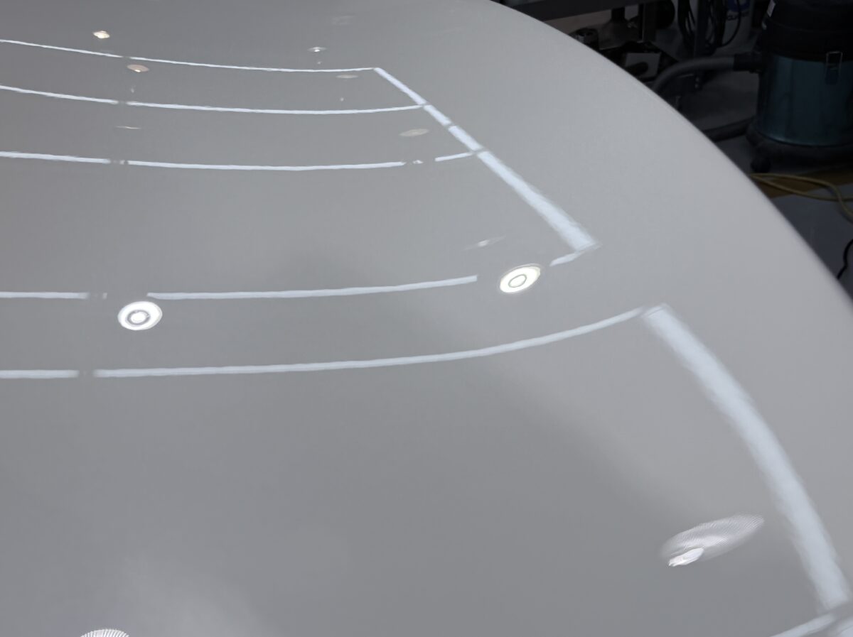 STEP3 ｜ SIXセラミックコーティング二層施工