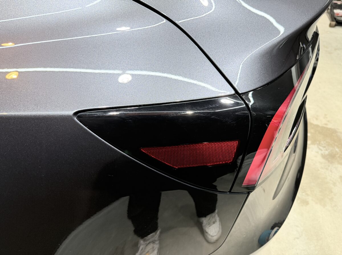 入庫時のテスラ モデル3の様子