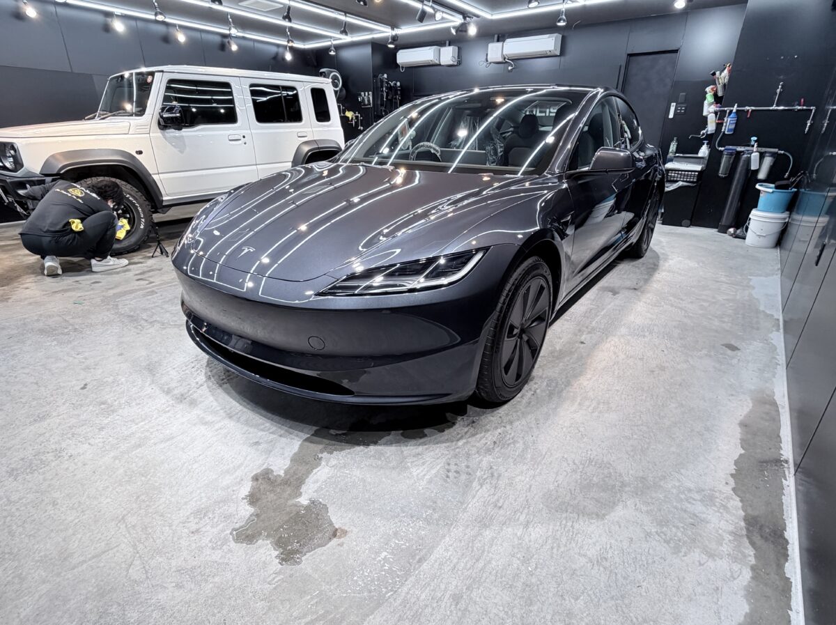 テスラ モデル3 ガラスコーティングの施工が完了！