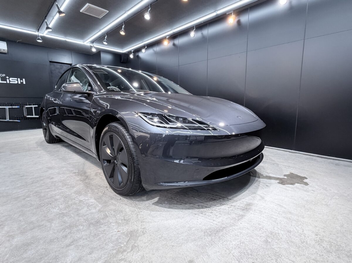 テスラ モデル3 ガラスコーティングの施工が完了！
