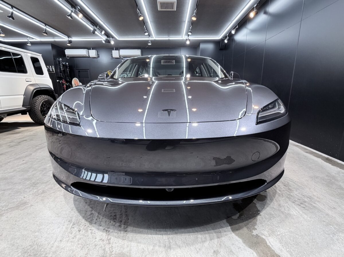 テスラ モデル3 ガラスコーティングの施工が完了！